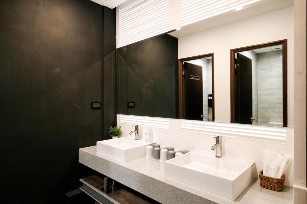 W11 Inn Taipei Dış mekan fotoğraf